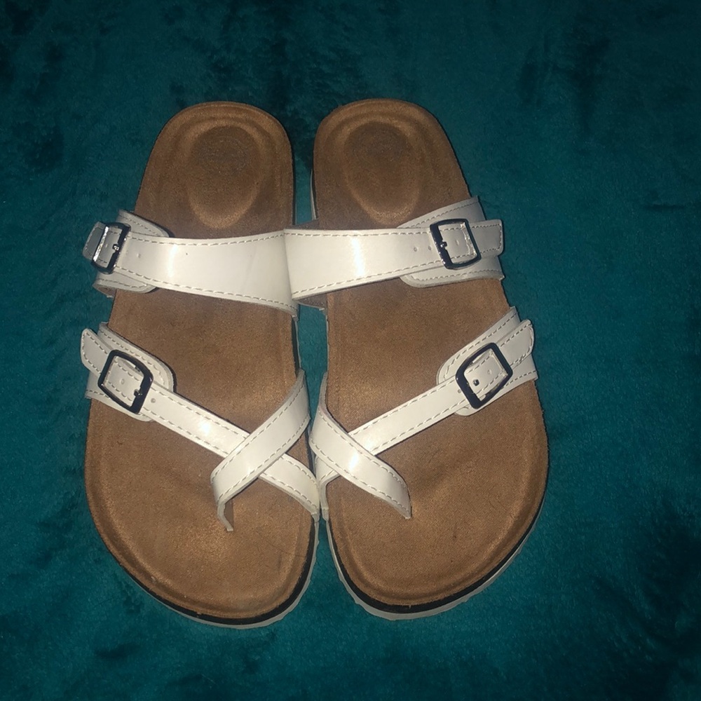 Open toe sandals